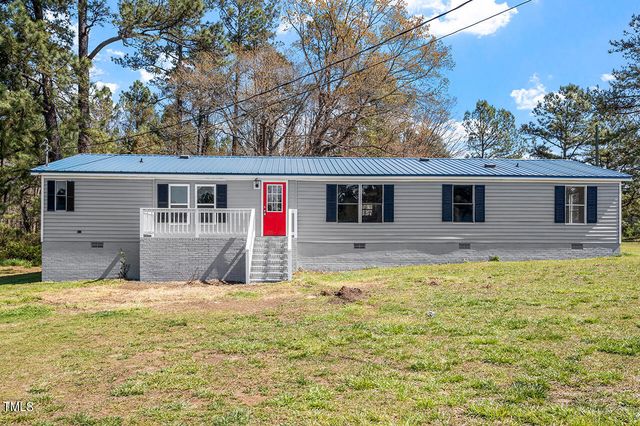 858 Foster Rd, Henderson, NC 27537