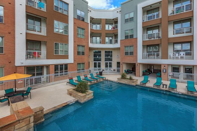 404 E  Border St #a47aa96ac, Arlington, TX 76010