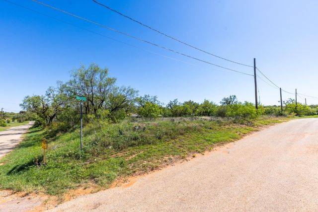 601 Wall St, Sweetwater, TX 79556