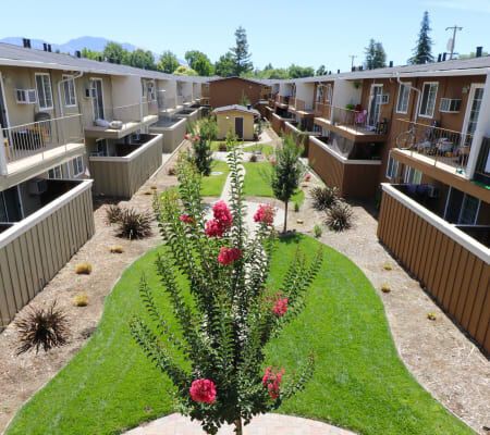 1220 Monument Blvd #J05, Concord, CA 94520