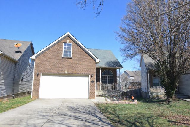 3373 Royal Troon Rd, Lexington, KY 40509