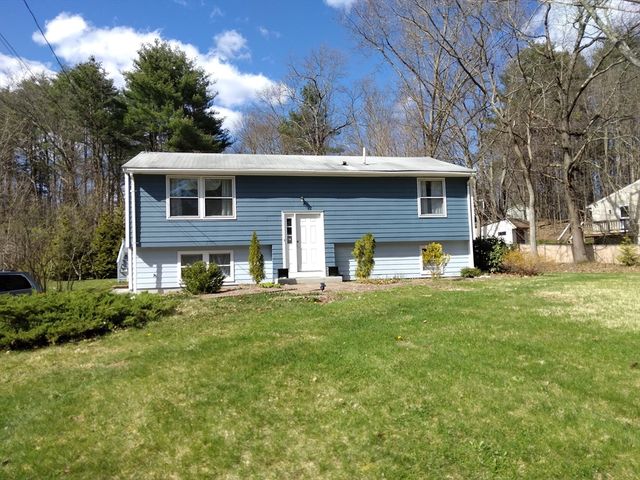 29 Canal St, Pepperell, MA 01463