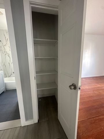 590-592 S  19th St #2, Newark, NJ 07103