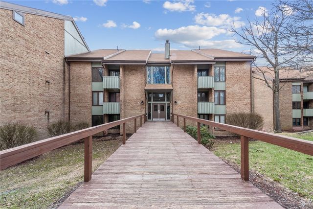 1C4 Mountain Villas Dr, Champion, PA 15622