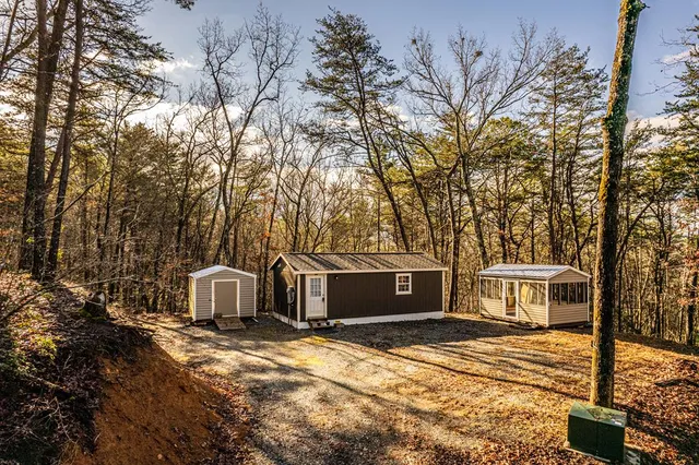 430 Galbraith Creek Rd, Bryson City, NC 28713