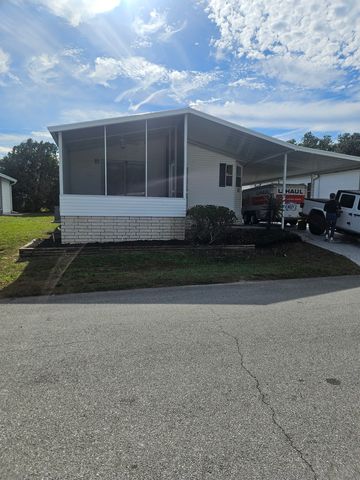 34620 Yellow Parrot Dr, Zephyrhills, FL 33541