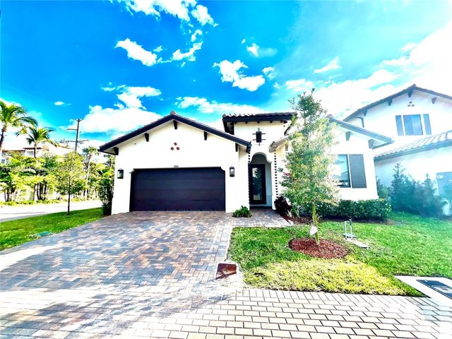 8004 NW 46th Ter, Doral, FL 33166