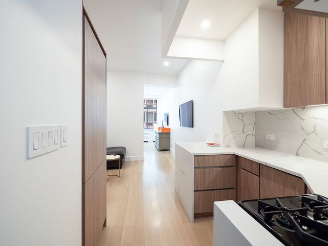 310 E  23rd St #4D, New York, NY 10010