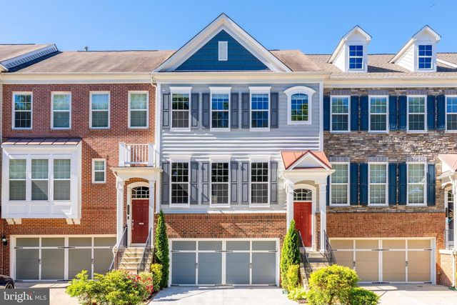 43583 White Cap Ter, Chantilly, VA 20152