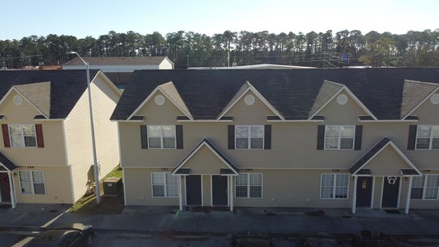 140 Cornerstone Pl   #140, Jacksonville, NC 28546