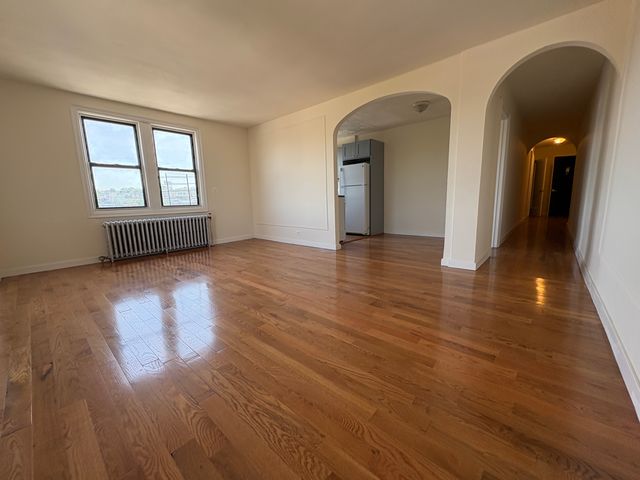 30 Locust Hill Ave #7D, Yonkers, NY 10701