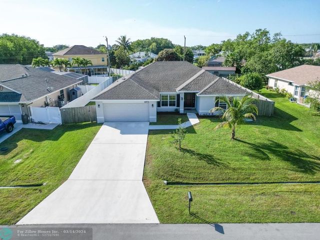 4975 NW Fitzgerald Ave, Port Saint Lucie, FL 34983