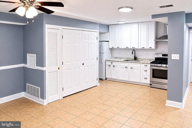 63 Galveston Pl SW #B, Washington, DC 20032