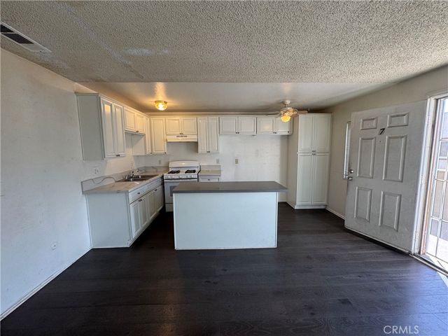3751 Harvill Ln, Riverside, CA 92503