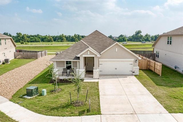 518 Windy Reed Rd, Hutto, TX 78634