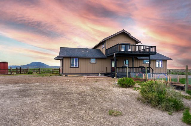84355 Bowens Ln, Christmas Valley, OR 97641