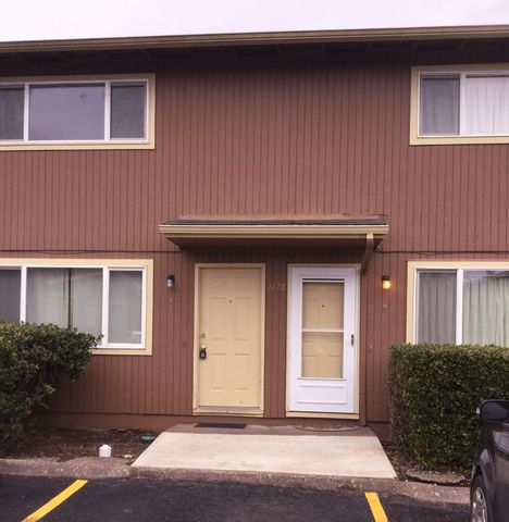 1678 Hayes St #A, Eugene, OR 97402