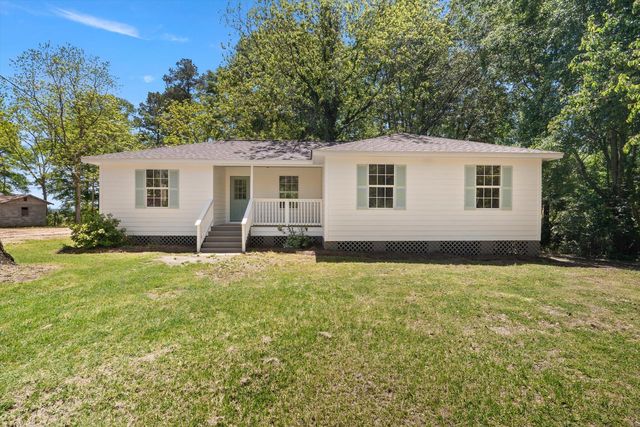 186 Maybelle Rd, Seminary, MS 39479