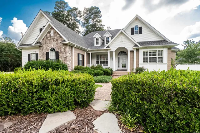 1406 Glenwood Dr, El Dorado, AR 71730