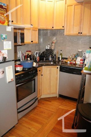 199 Winthrop Rd #2, Brookline, MA 02445