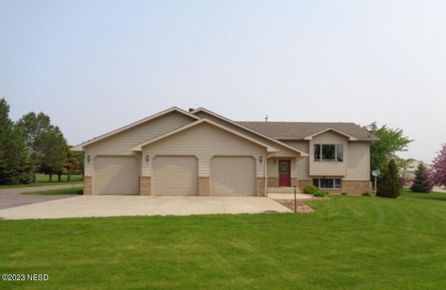 3811 20th Ave SW, Watertown, SD 57201