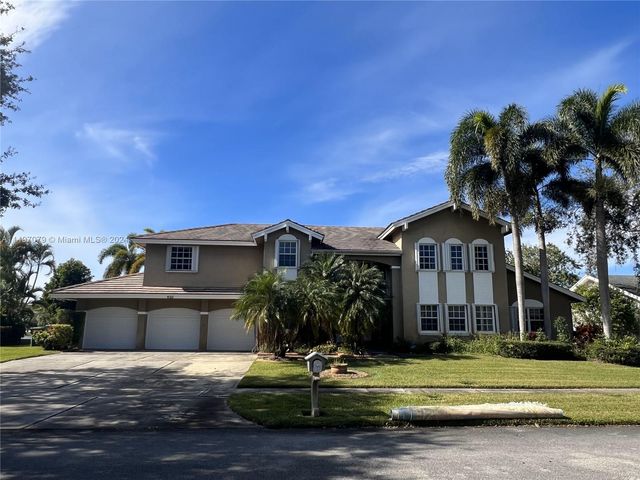 620 NW 204th Ave, Hollywood, FL 33029