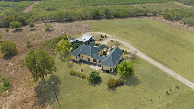 2145 Borchert Loop, Lockhart, TX 78644