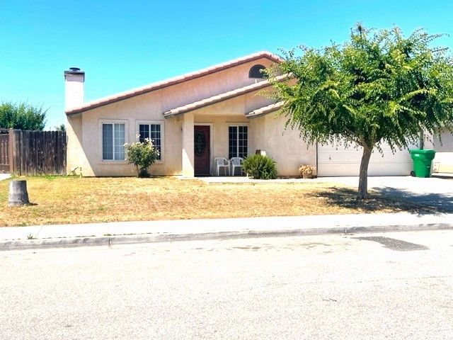 254 Flores Way, Shafter, CA 93263