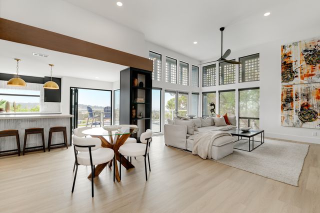 1013 Clipper Ct, Del Mar, CA 92014
