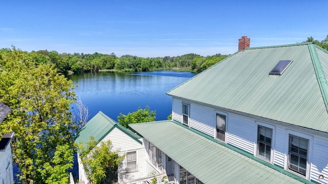 104 Madawaska Avenue, Pittsfield, ME 04967