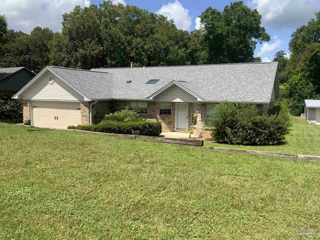 3901 Deerwood Cir, Pace, FL 32571