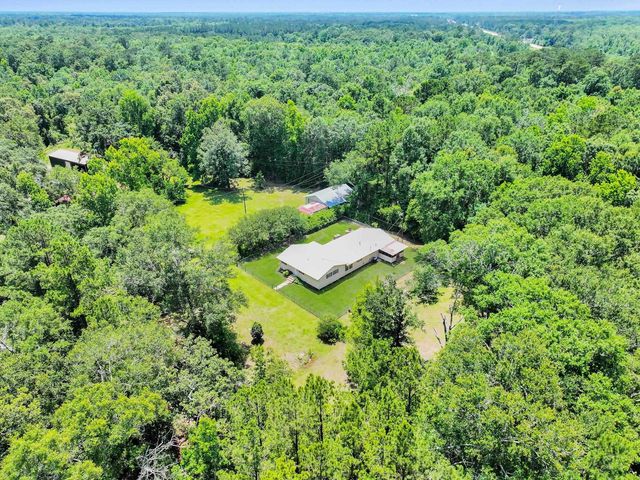 580 County Road 779, Buna, TX 77612