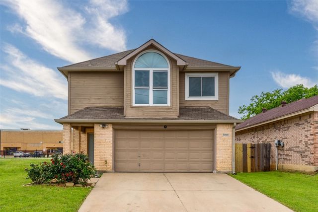 9228 Coral Ln, Fort Worth, TX 76140