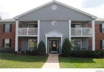 9608 Bent Pine Dr #I, Saint Louis, MO 63126