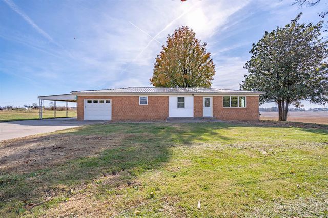7427 E  State Road 64, Francisco, IN 47649