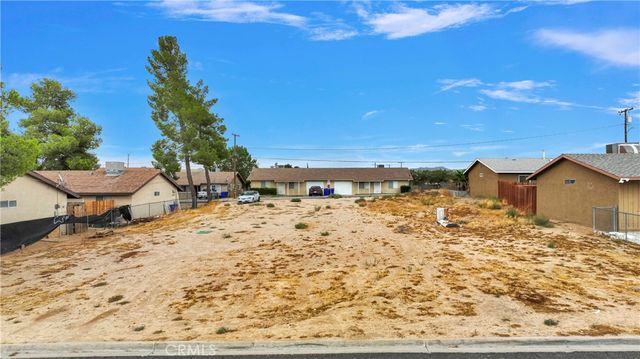 Greenhill Dr   #87, Victorville, CA 92394