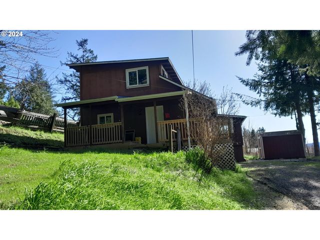 883 E  11th St, Coquille, OR 97423