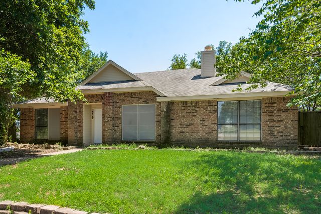 2205 Crestview Ln, Rowlett, TX 75088