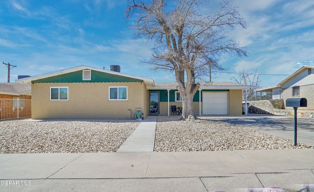 1513 Fir St, El Paso, TX 79925