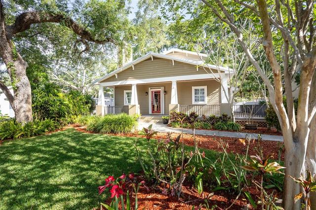 3311 W  Hawthorne Rd, Tampa, FL 33611