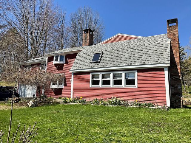 904 Moscow Rd, Stowe, VT 05672