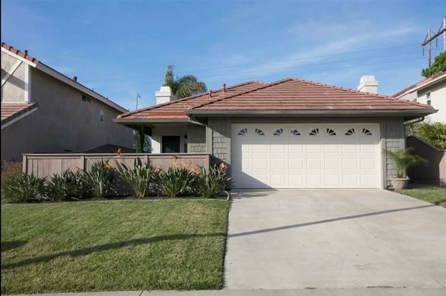 1970 Rosewood St, Vista, CA 92081