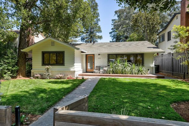 555 University Ave, Los Altos, CA 94022