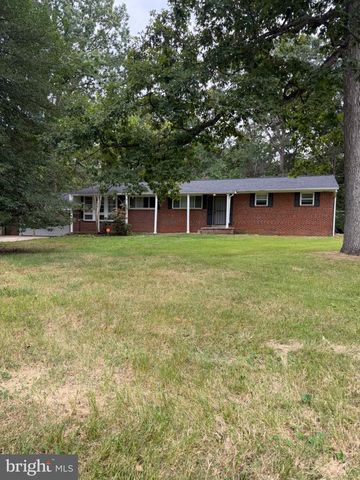 8603 Dangerfield Rd, Clinton, MD 20735