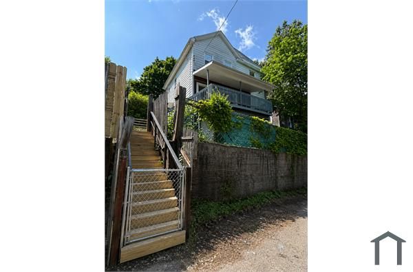 3305 Christy St, Pittsburgh, PA 15204