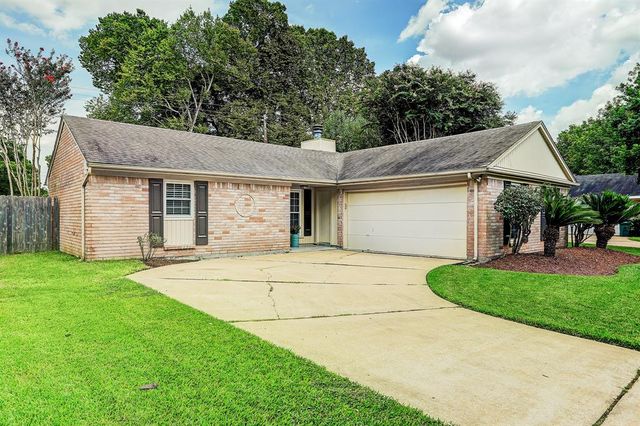 2309 Colleen Dr, Pearland, TX 77581