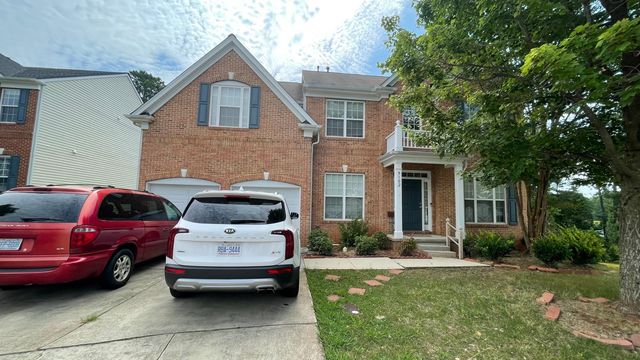 8102 Sommerwell St, Raleigh, NC 27613