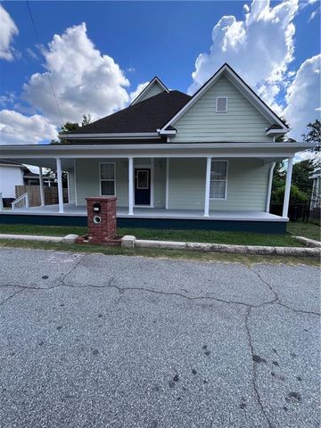 803 19th St, Phenix City, AL 36867