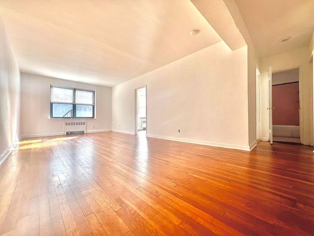 103-19 68th Rd #2H, Forest Hills, NY 11375