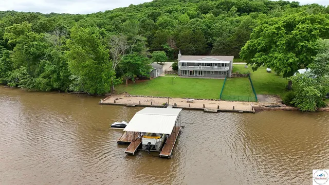 3135 Lick Creek Rd, Edwards, MO 65326